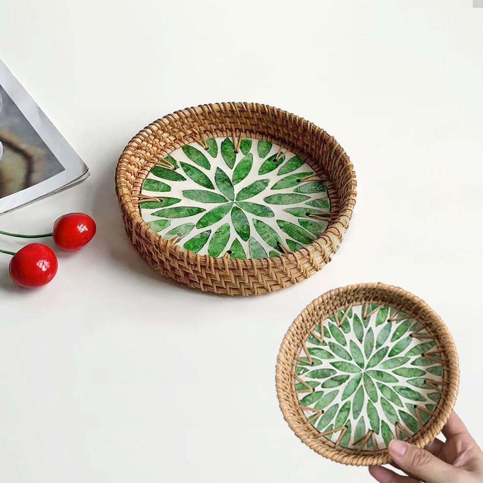 Handmade Rattan Tray, Leaf-Patterned Shell Tray for Home Decor, Round Decorative Wicker Dish, Jewelry Dish, Key Bowl - Gift for Women (Diameter: 5.5 inches) (Green Leaf)
