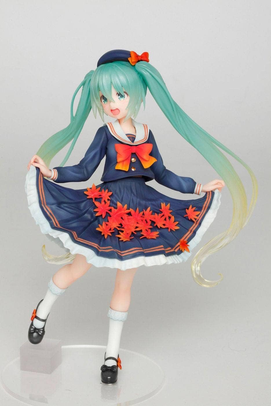 Taito 7" Hatsune Miku 3rd Season Autumn Version Figure