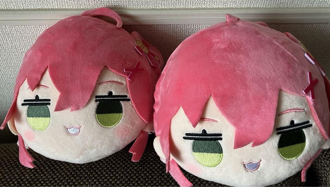 ホロライブ　寝そべりぬいぐるみ　パペットぬいぐるみ　宝鐘マリンラウンドクッション Amazon.co.jp: ラウンドクッション 宝鐘マリン ホロ ライブ