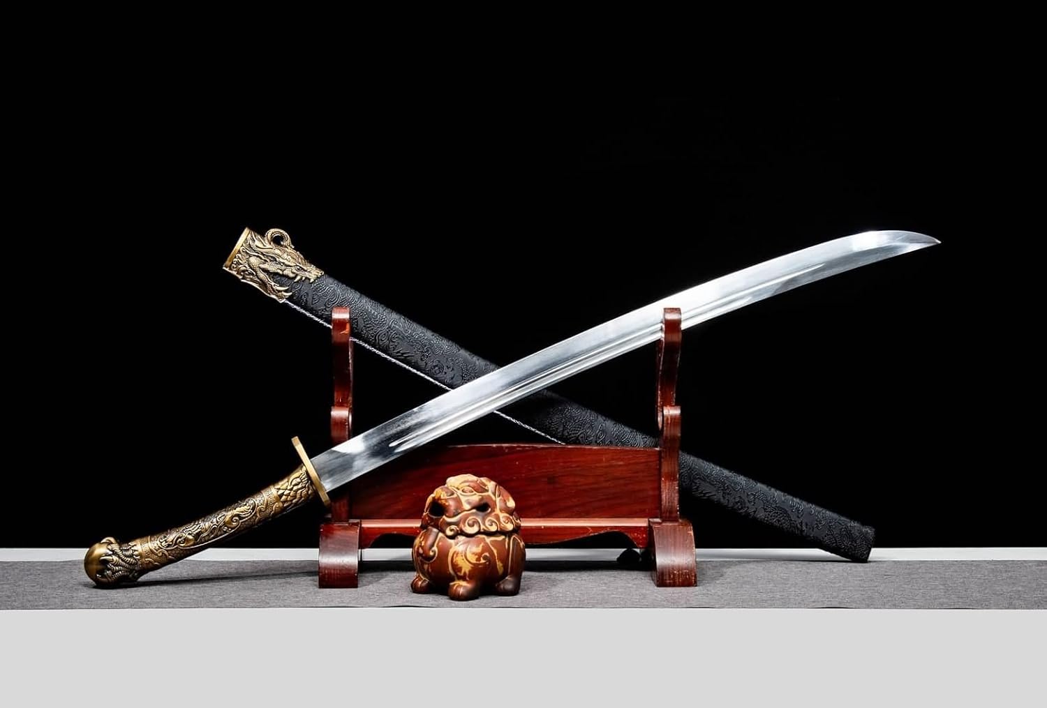 LOONGSWORD 39.37" Chinese Qingdao Sword – Handcrafted High Manganese Steel Blade, PU Leather Scabbard, Alloy Fittings – Traditional Single-Edge Martial Arts Sword