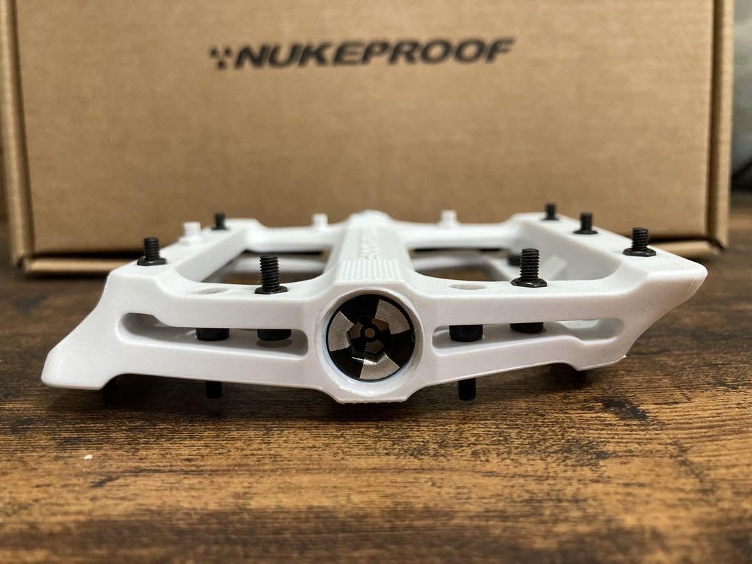 Amazon.co.jp: Nukeproof Neutron EVO Flat Pedal, White