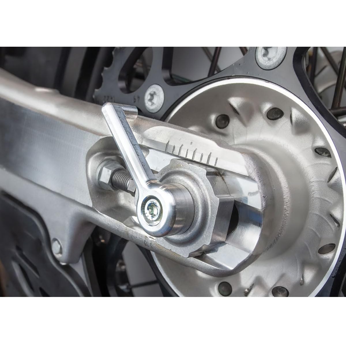 Enduro Engineering Axle Pull Handle Insert - Compatible with KTM Husqvarna Yamaha Kawasaki Honda Suzuki Dirt Bikes 23-050