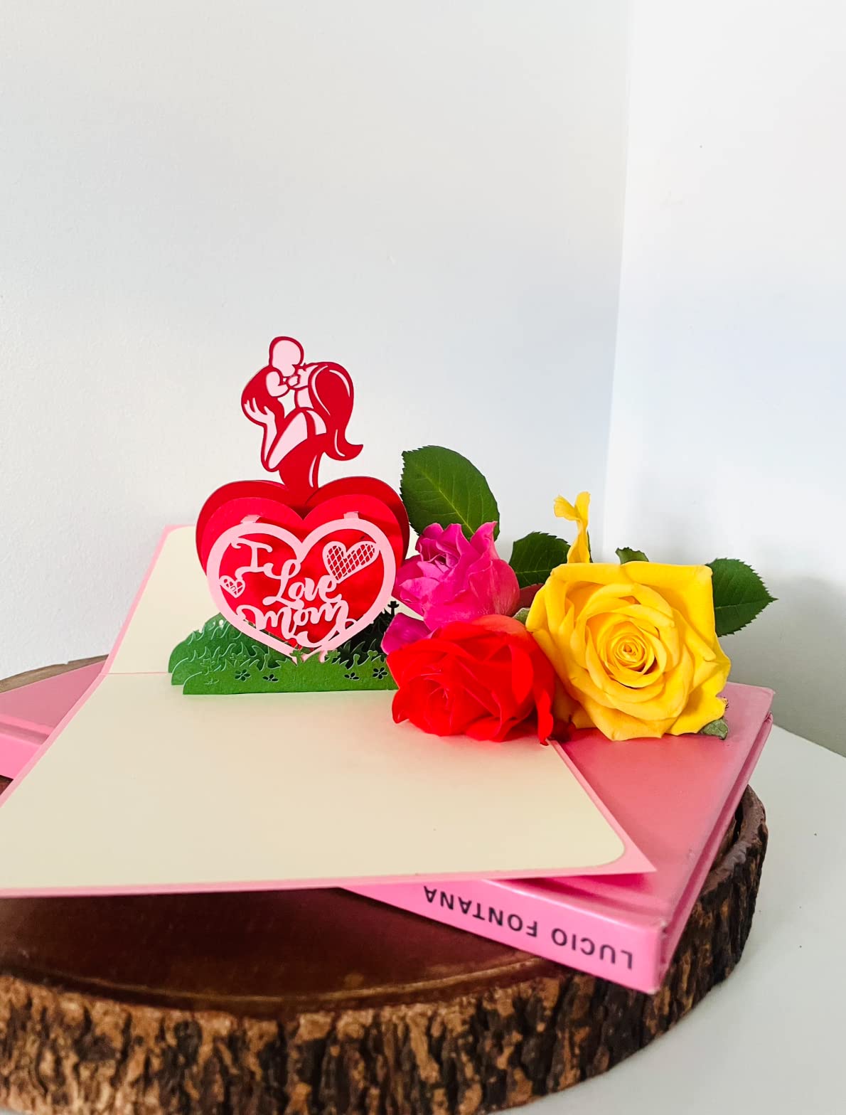 MOM Love Heart 3D Pop-up Card. Mother’s Day Collecton. Sweet Surprse