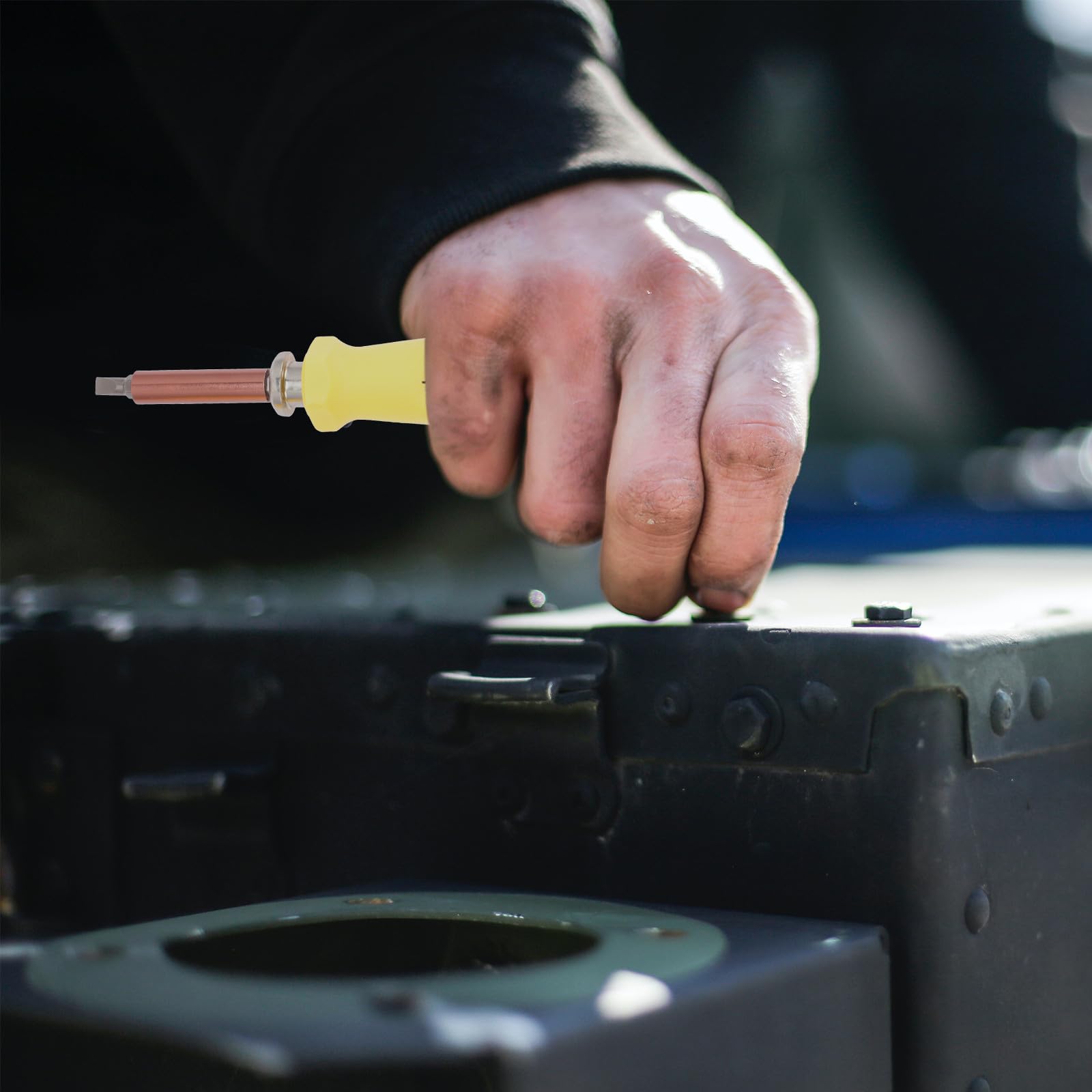 Multifunktions Schraubendreher Satz für Zuhause mit Magnetischen Bits Einfachem Design und Leicht Tragbarem Gelbem Koffer für Telefon und Laptop Reparaturen