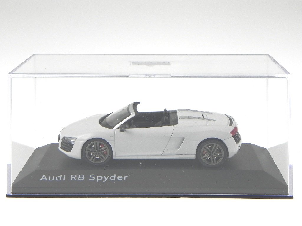 Schuco R8 ミニカー 1/43 シュコー　アウディ　デイトナグレー Schuco R8 ミニカー 1/43 シュコー アウディ デイトナグレー