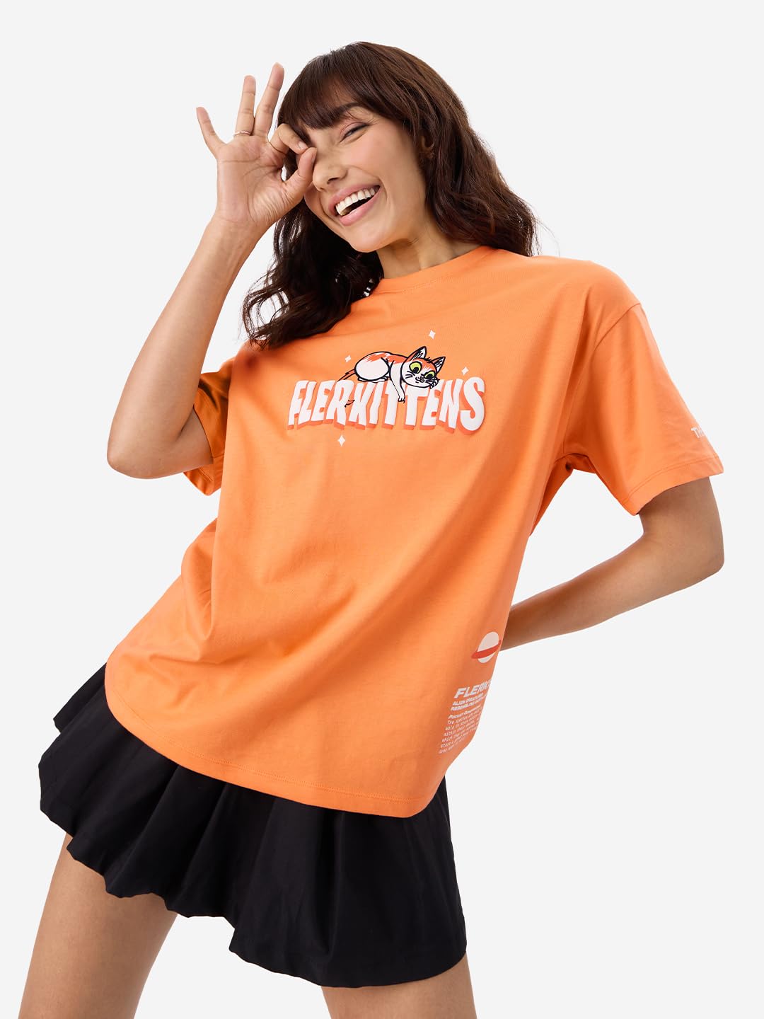 The Souled Store Marvel The Marvels Flerkittens - Camiseta oficial de manga corta con cuello redondo y estampado gráfico naranja