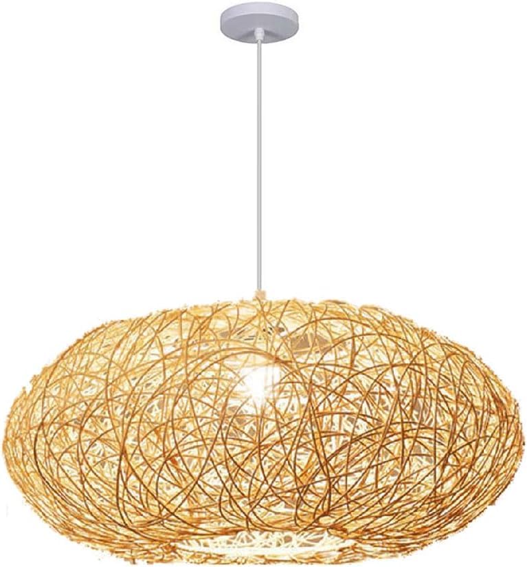 Lustre en osier tressé pour créer une ambiance lumineuse de ferme rustique