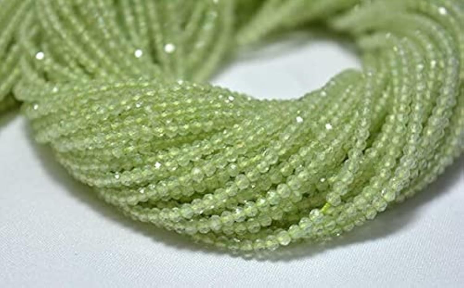 Perles de préhnite naturelles de 2.20mm taillées en rondelle pour création de bijoux DIY