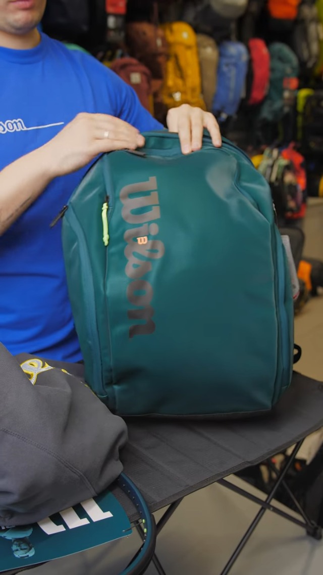 wilson - ウィルソン　Wilson Blade Pack Bag Amazon.com : WILSON Blade V8 Super Tour Tennis Backpack
