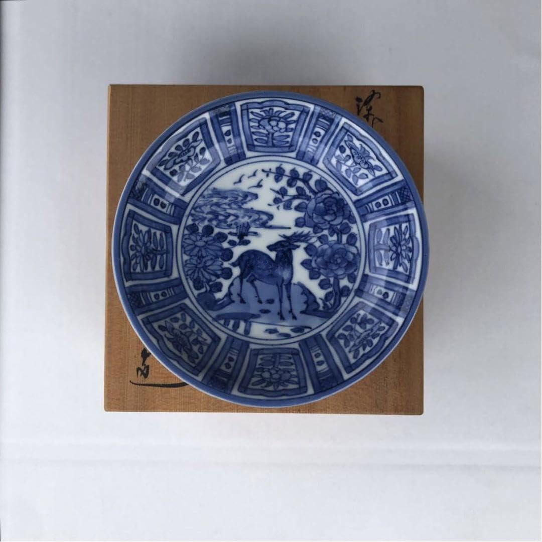 18. 京焼　亨山造　染付鹿絵　皿（直径12.3cm） SALE! 18. 京焼亨山造染付鹿絵皿（直径12.3cm）