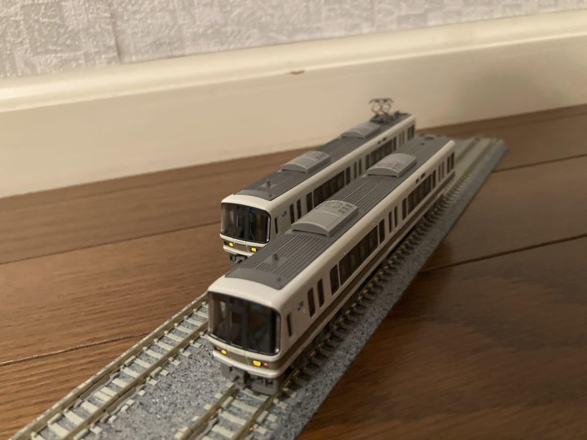 KATO 10-435 JR 221系 近郊形 4両基本セット