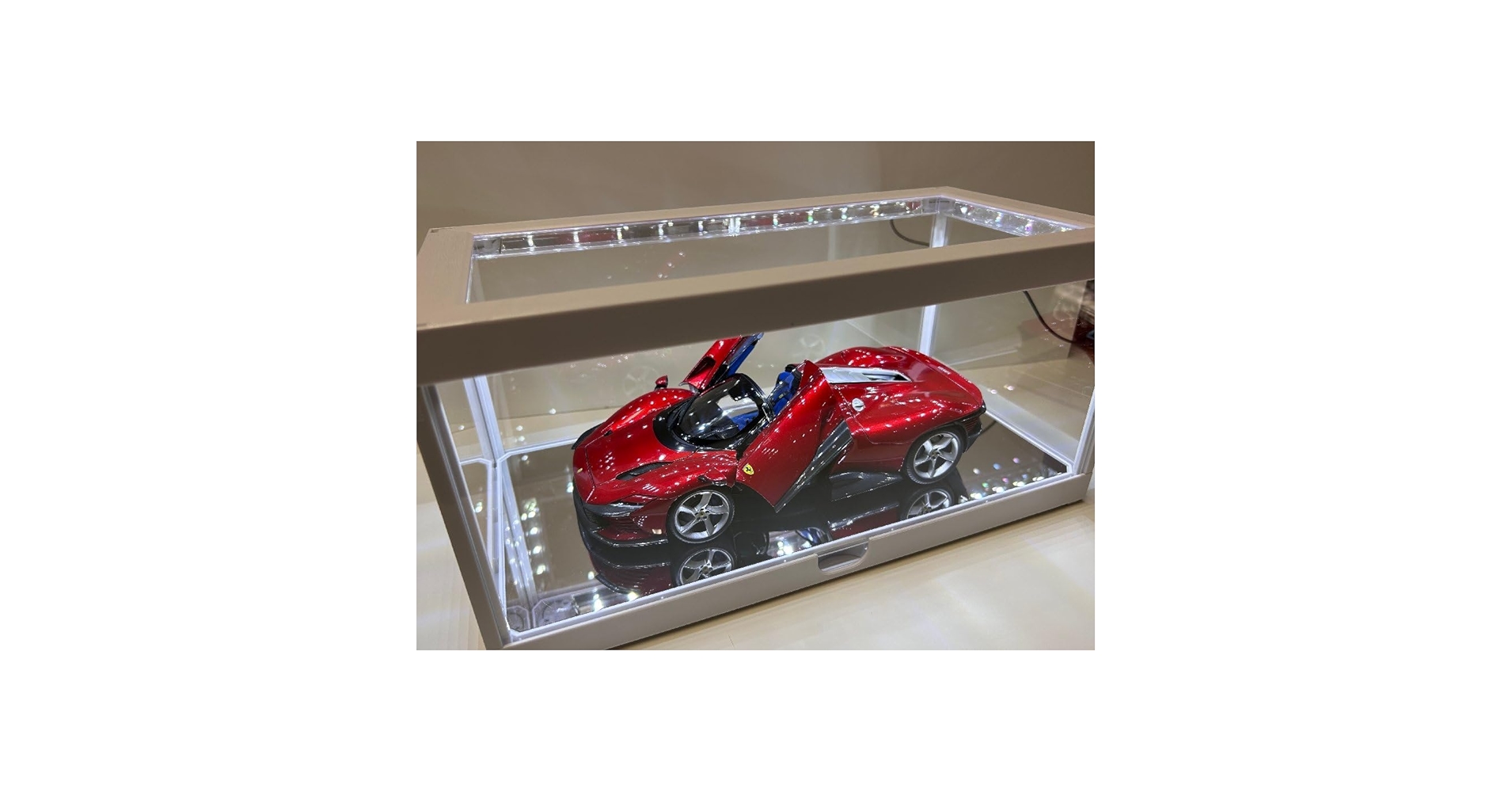 8810　1/24 1/18 LED照明付　ショーケース 1/18 ミニカー ディスプレイケース LED照明付 USB給電 組立式