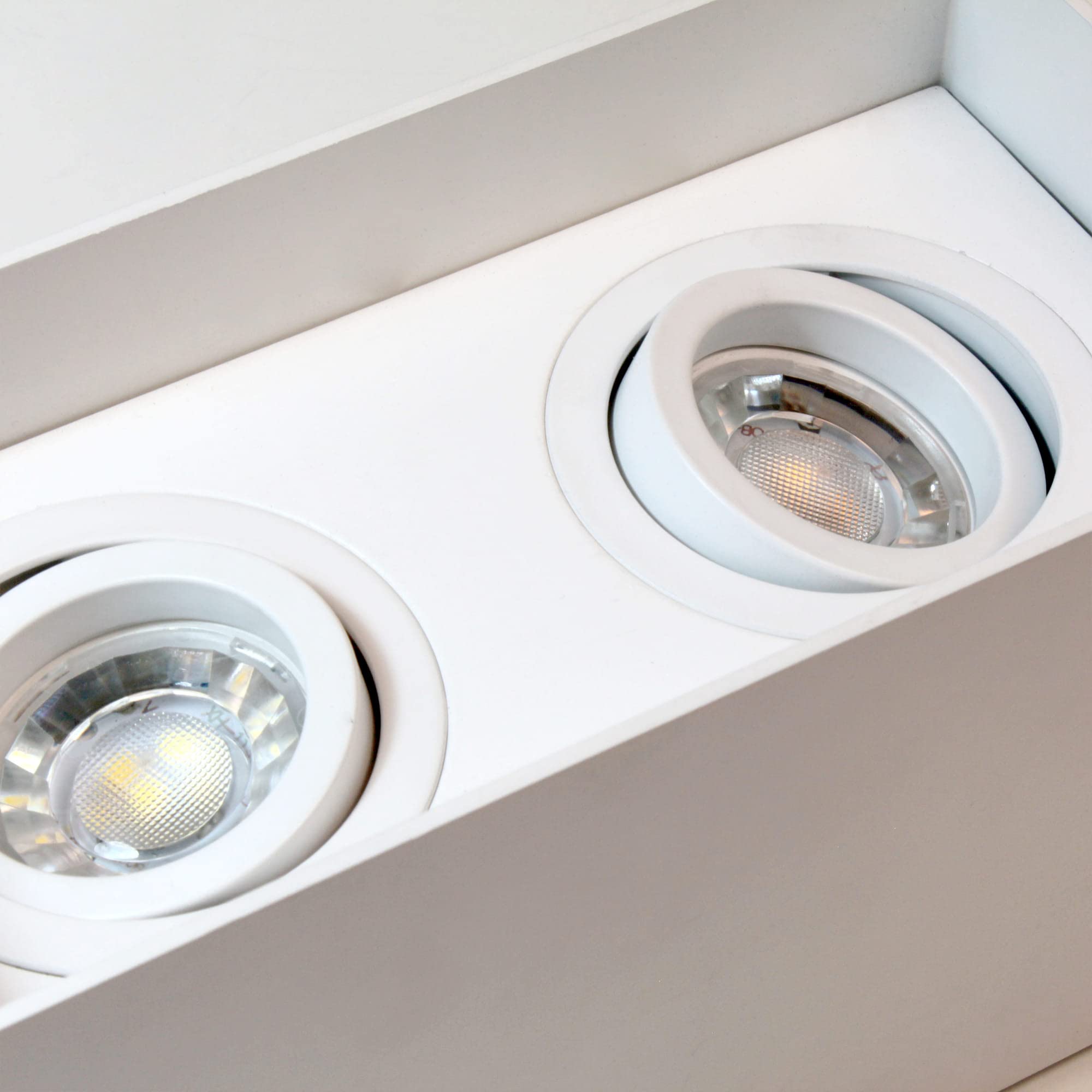 wonderlamp - Foco techo superficie 2 puntos de luz, Blanco, Orientable 30º, Bombilla GU10, Classic