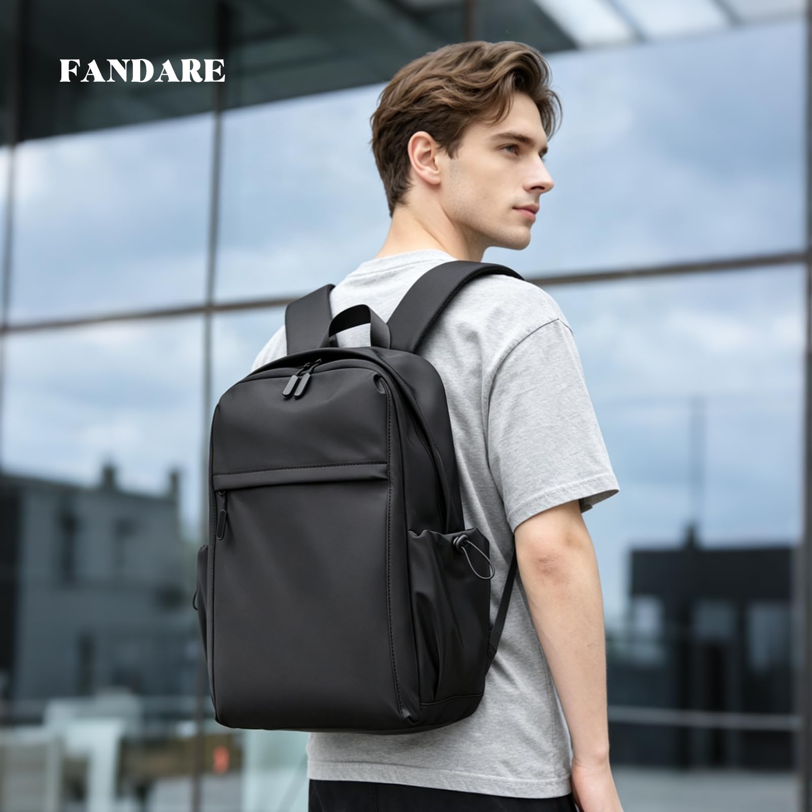 FANDARE Zaino Leggero Grande Capacità Unisex Nero | impermeabile tessuto idrorepellente per uomo donna, zaino casual leggero e resistente per università lavoro