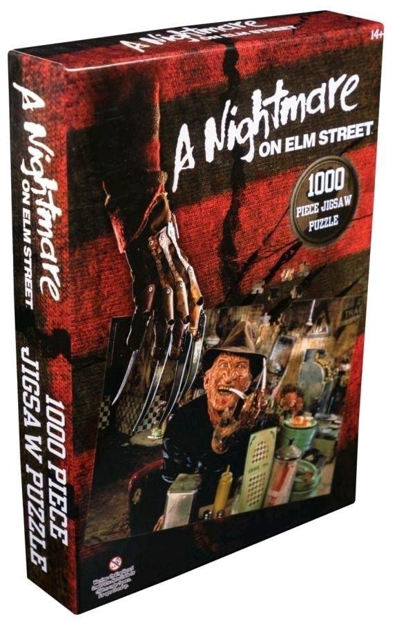 Amazon.com: Ikon Collectables A Nightmare On Elm Street - Freddy
