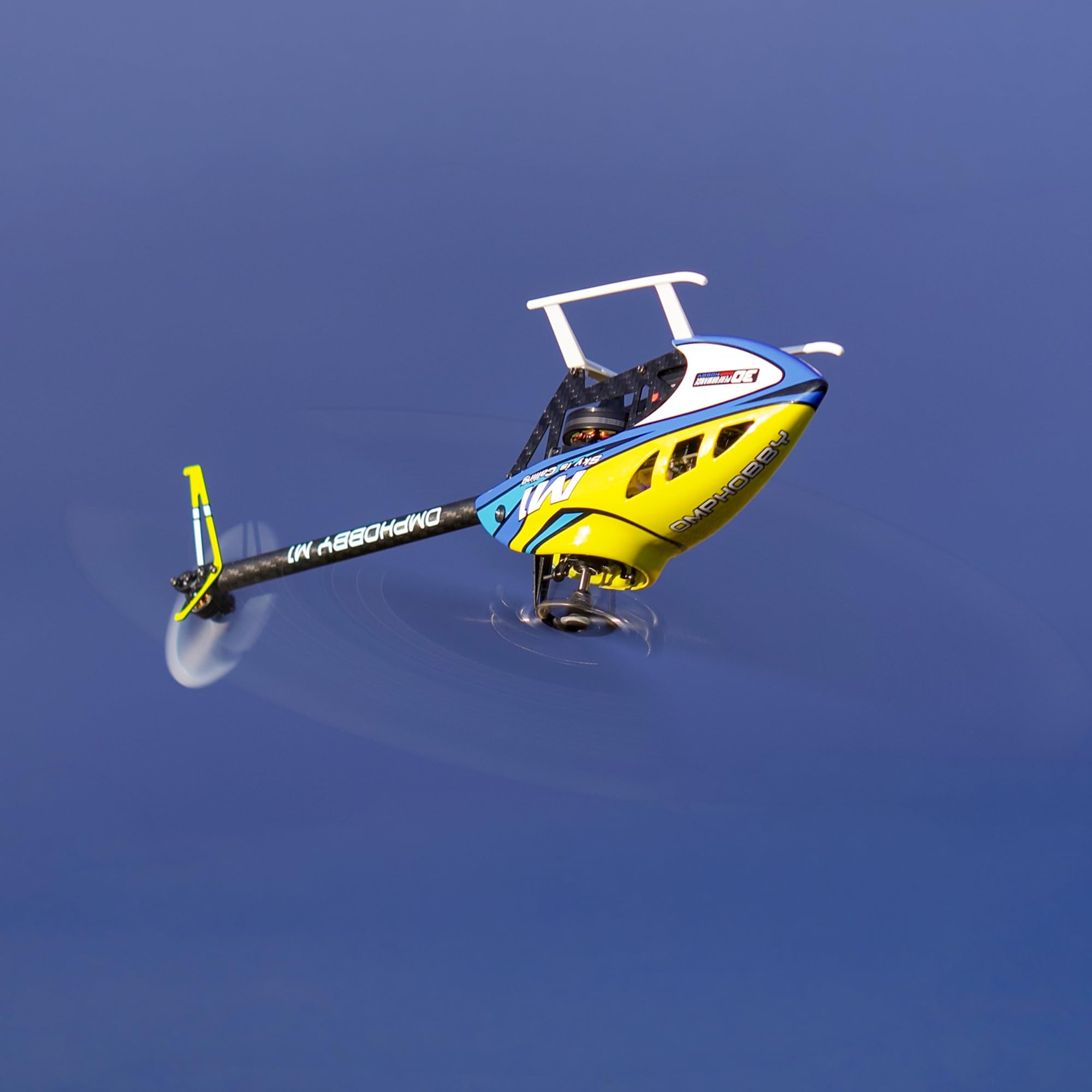 OMPHOBBY M1 V3 PRO 100 Klasse Mini 3D RC Hubschrauber Flugbereit, 6-Kanal Direktantrieb mit integriertem ELRS-Empfänger & OFS3+ Flugsteuerung, Micro Helikopter mit RadioMaster T8L Sender RTF Gelb