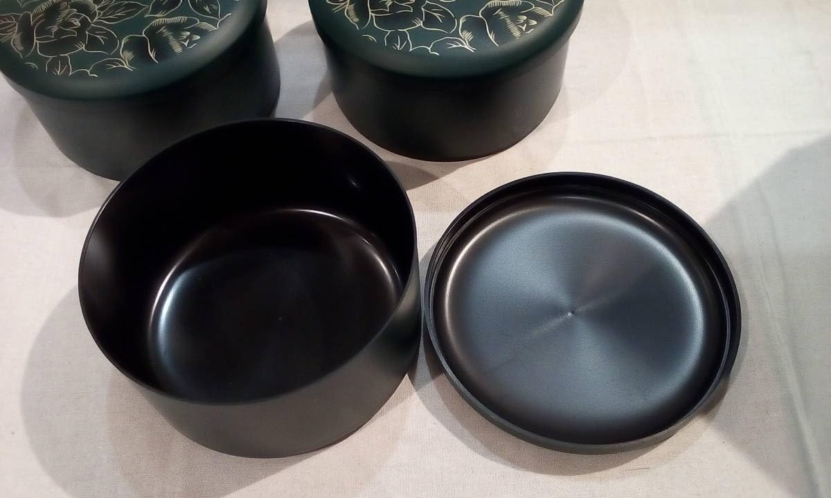 Amazon | 桂由美 ミニ重箱 弁当箱 漆器 食器 三段 小物入れ 正月