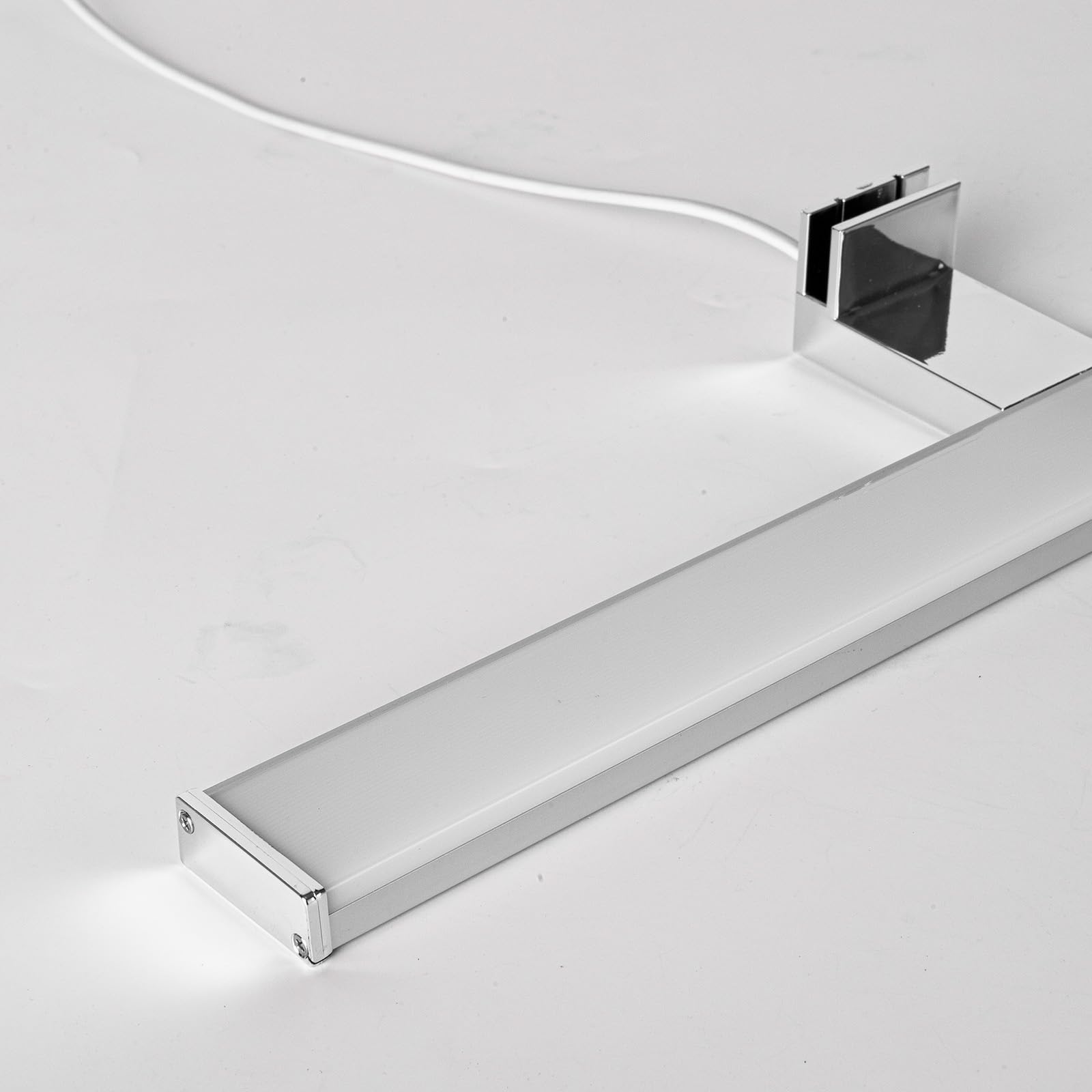 Alpinaluz Lampa ścienna LED do lustra łazienkowego, neutralne białe światło, 4000 K, IP44, aluminiowa obudowa i chromowany uchwyt z poliwęglanu, montaż na ścianie lub szafce (50 cm, 12 W)
