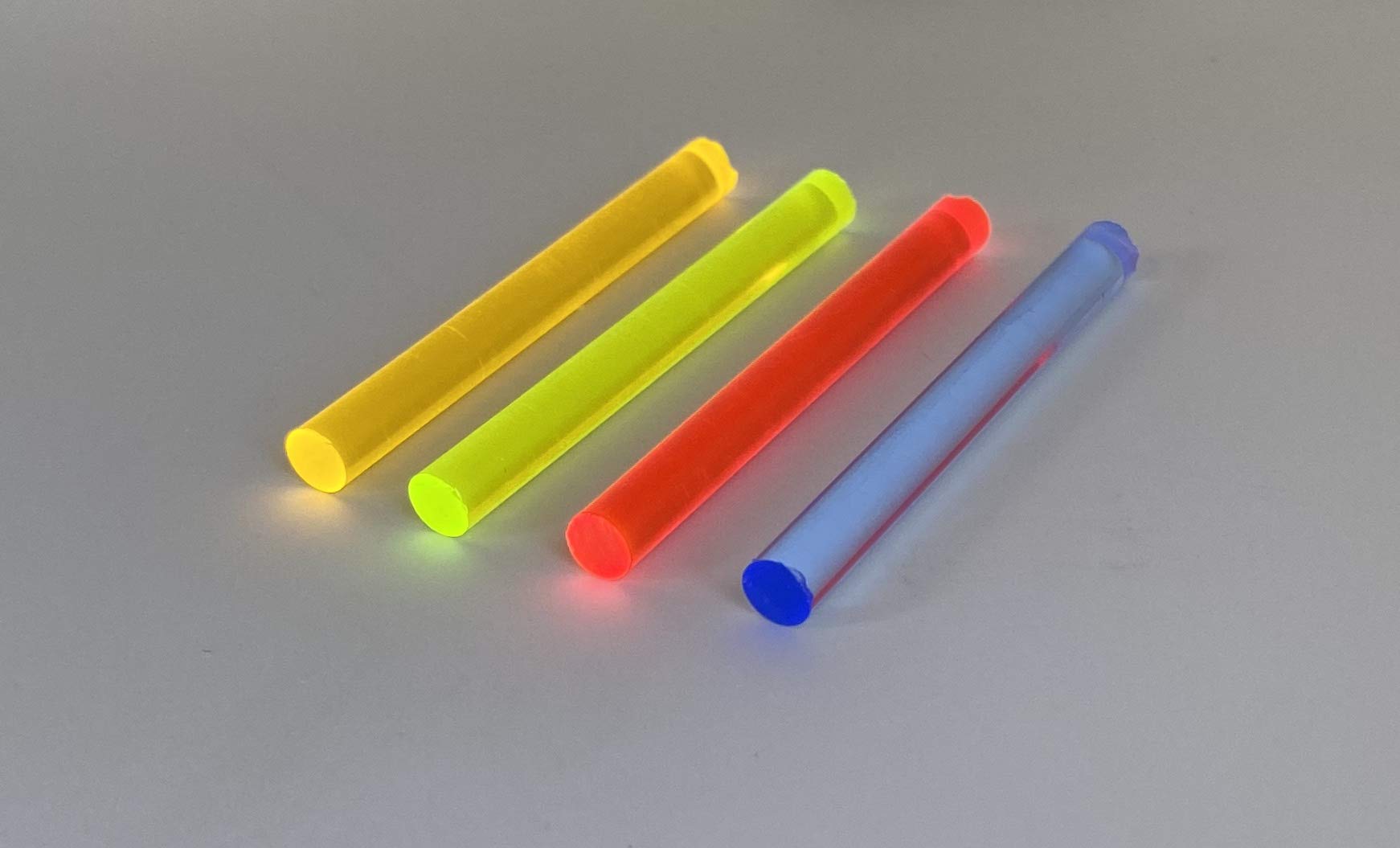 PLAST ZONE - Barra tonda fluorescente in plexiglass da 1 METRO (diametro 5 mm, Verde Fluo)