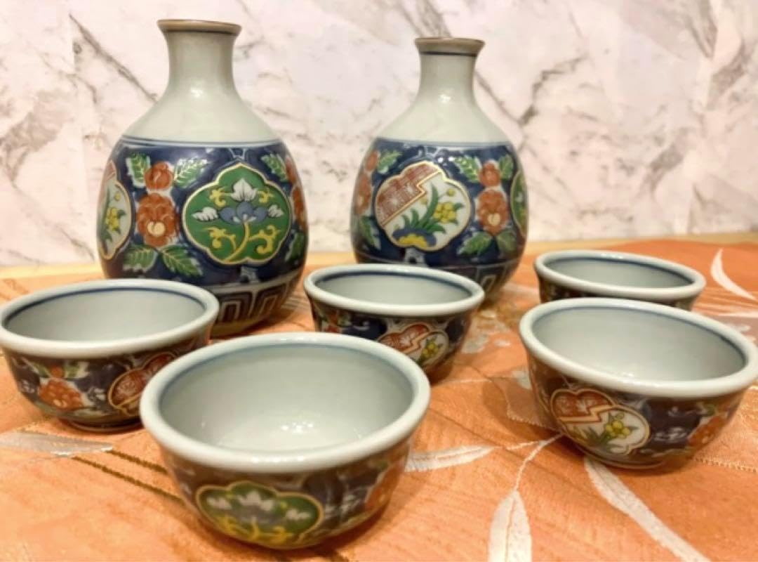 昇龍洞】龍泉窯貼亀形紋馬上盃（明時代） 昇龍洞】龍泉窯貼亀形紋馬上