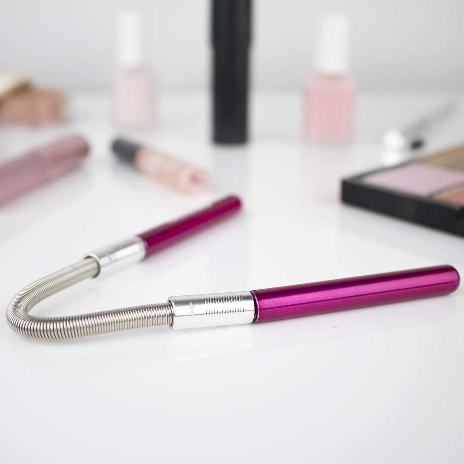 TWEEZERMAN Depilator do twarzy (lekkie wyrywanie, usuwanie włosków, depilator smooth finish), różowy
