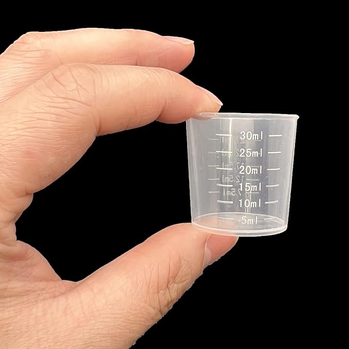 Set de 60 vasos plásticos graduados 30 ml transparentes miniatura 3
