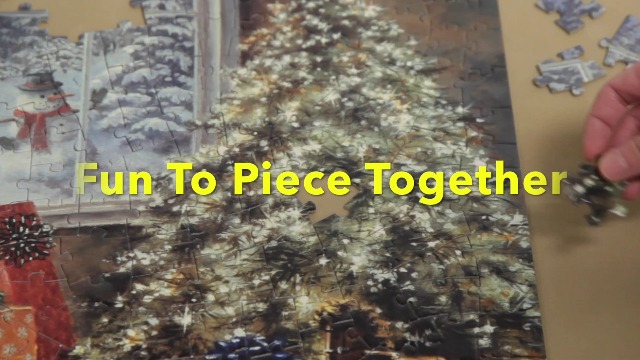 Puzzle Navideño De 300 Piezas - Árbol De Elfos Que Brilla En La Oscuridad - 18x24 Pulgadas