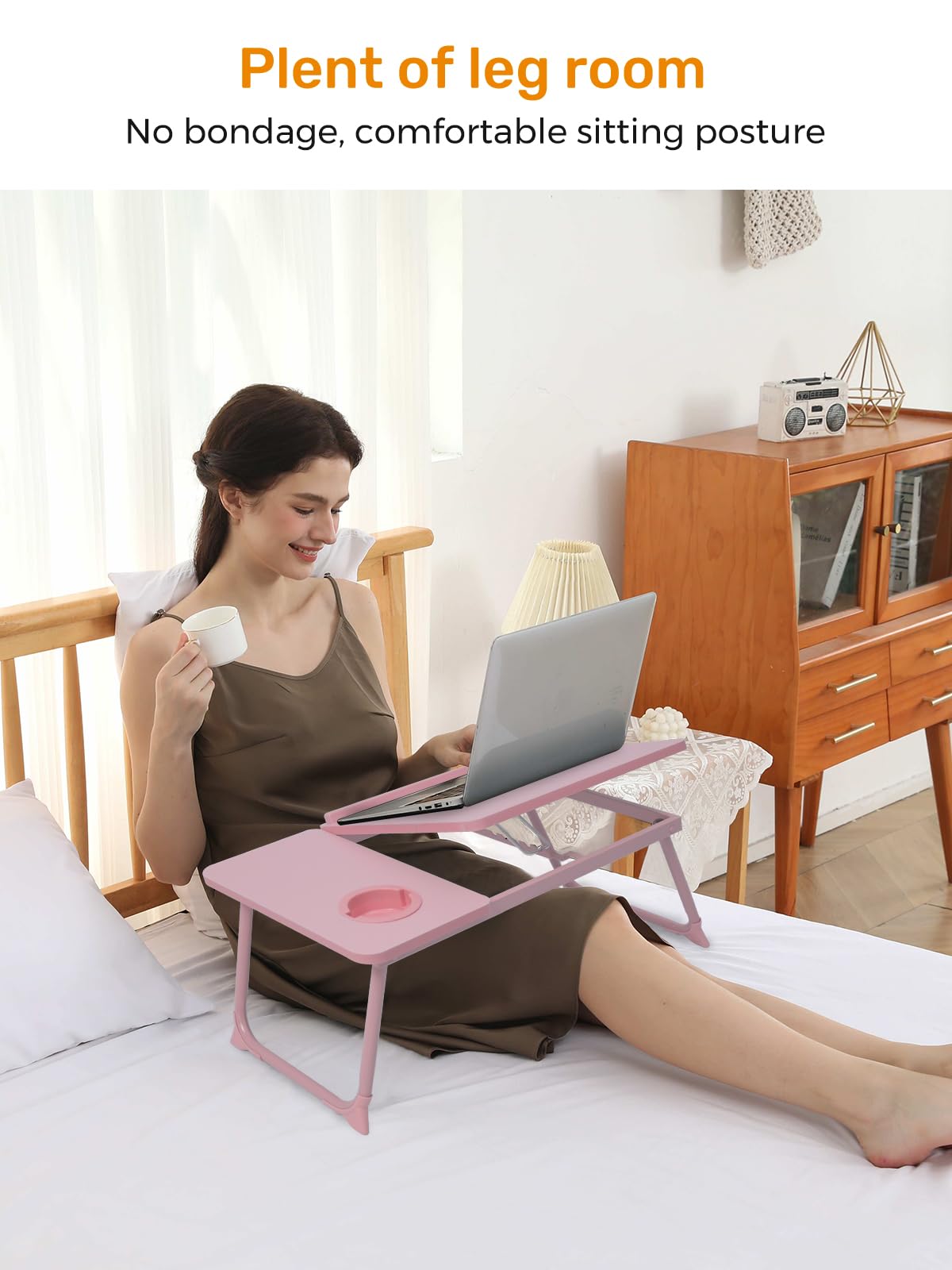 Scrivania per divano/divano/pavimento, scrivania da letto regolabile a 5 angoli con gambe pieghevoli e portabicchieri, tavolino leggero per scrivere/mangiare/leggere, supporto portatile per laptop per