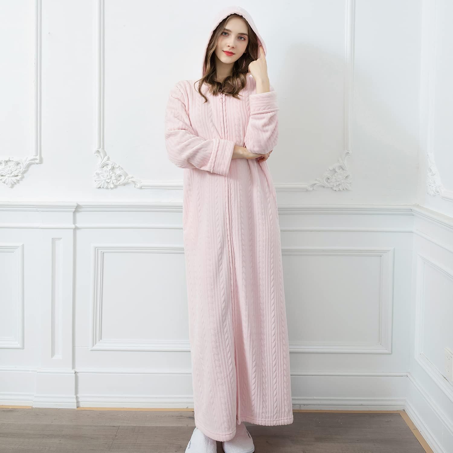 Women's Long Sleeve Robe Oversized Long Hooded Fleece Bathrobe Zipper Soft Plush Housecoat Fluffy Maxi Duster Robe - Image 3