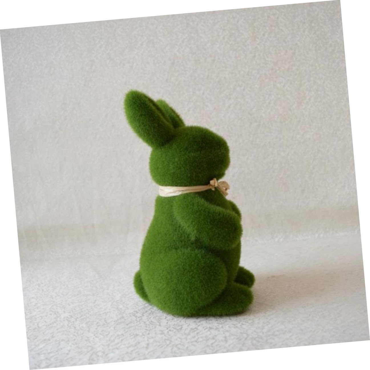 TOYANDONA 8 Stück Grüne Mooshasen Figuren aus Schaumstoff Niedliche Osterdekoration für Tisch und Regal Charmante Hasenform für Osterdeko Innen und Partyschmuck