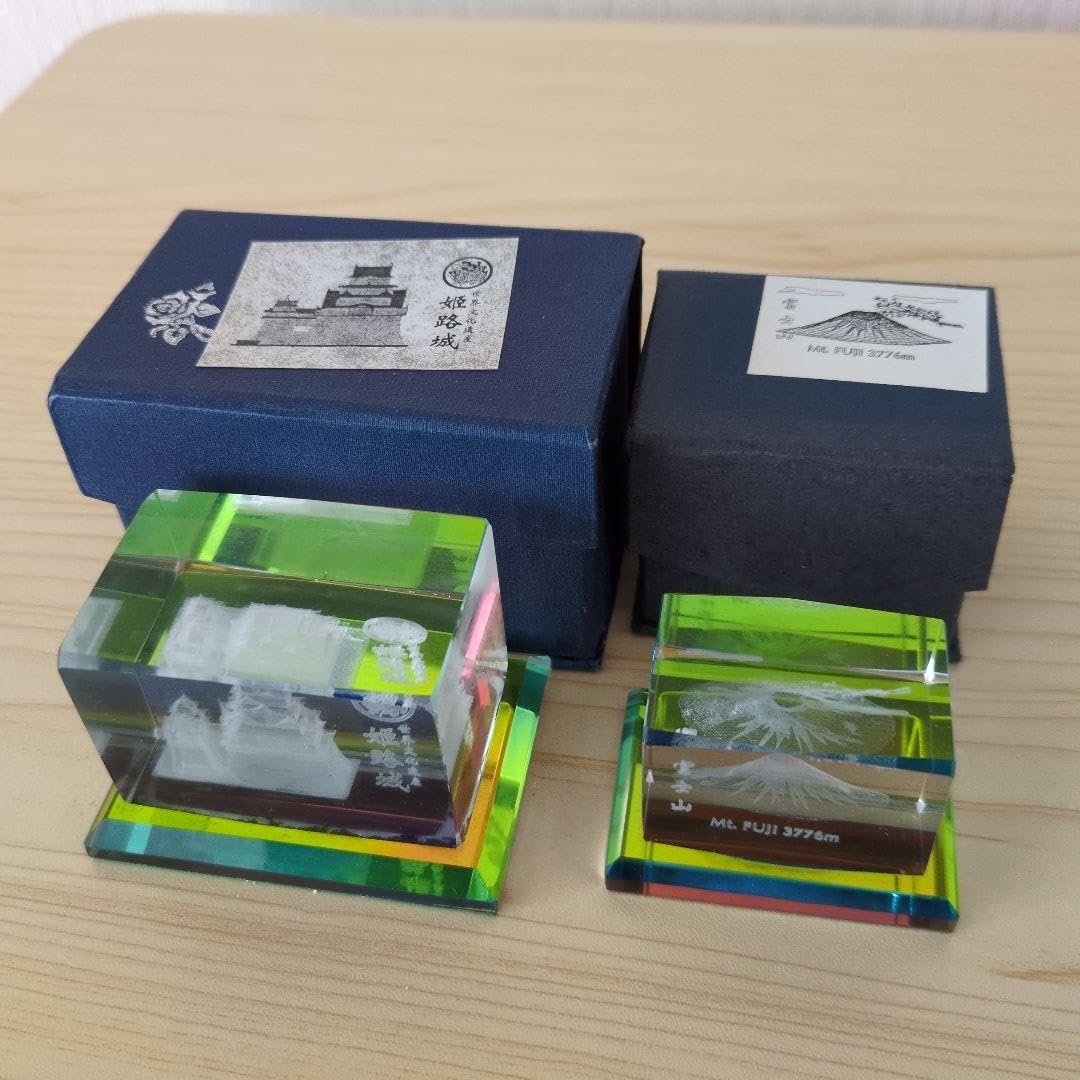 Amazon.co.jp: クリスタルガラス 彫刻置物 オブジェ富士山 姫路城 2個