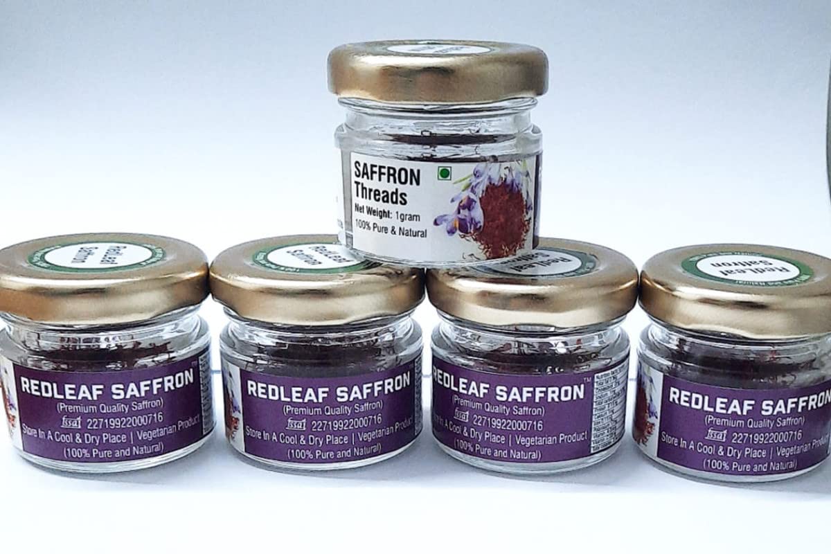 Redleaf Saffron Pure Kashmiri Kesar | Pure Saffron | Original Kashmir Saffron | 100% Natural | for Useful for Pregnant Women, Biryani, Beauty, Improved Health and Tilak (2 Gram X 4 Pack)