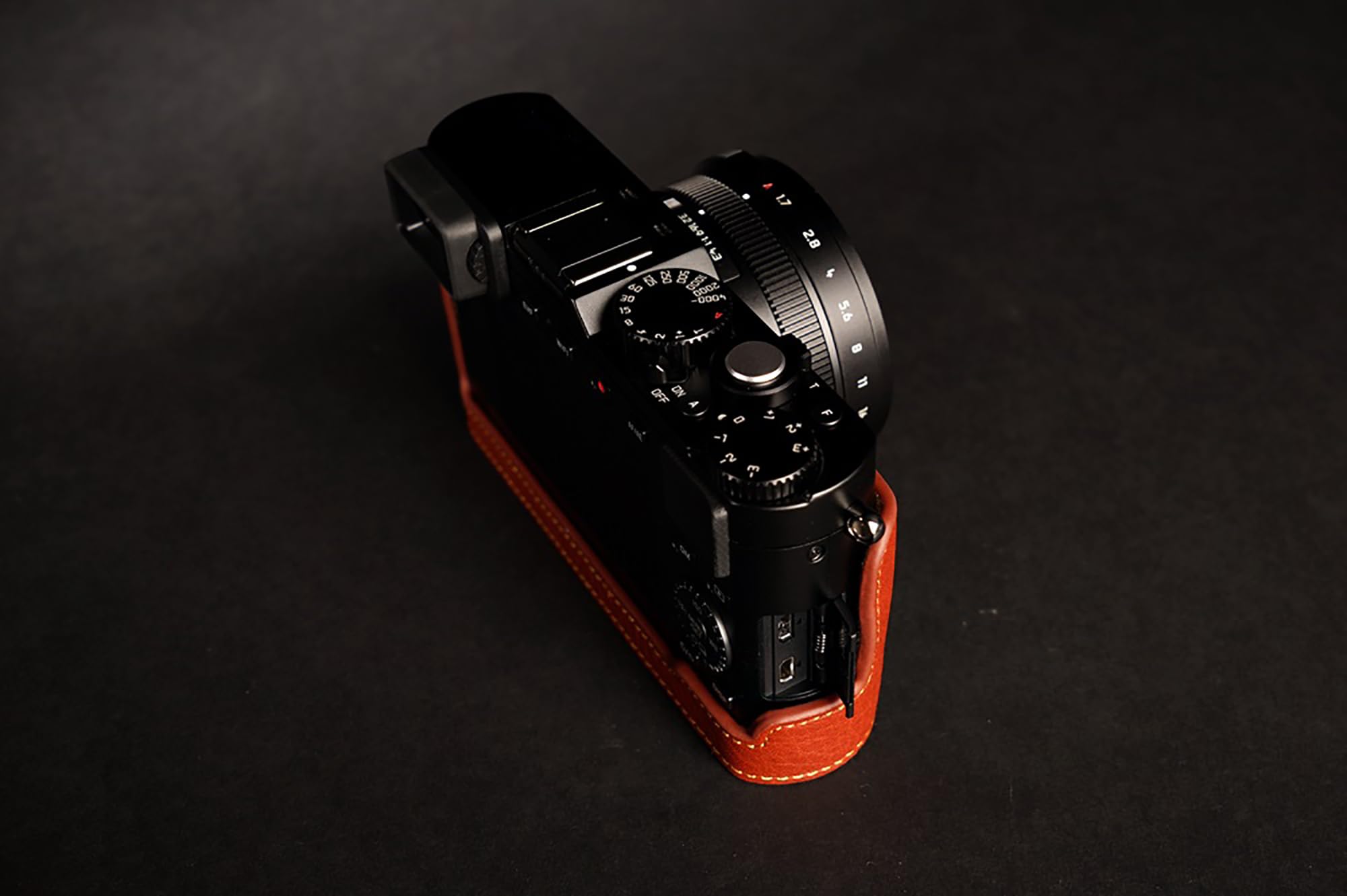 JJC Sacoche en Néoprène avec Fermeture Velcro pour Appareil Photo Instantané Leica Sofort 2, D-Lux7 D-Lux8, Organiseur de Sac - Rouge