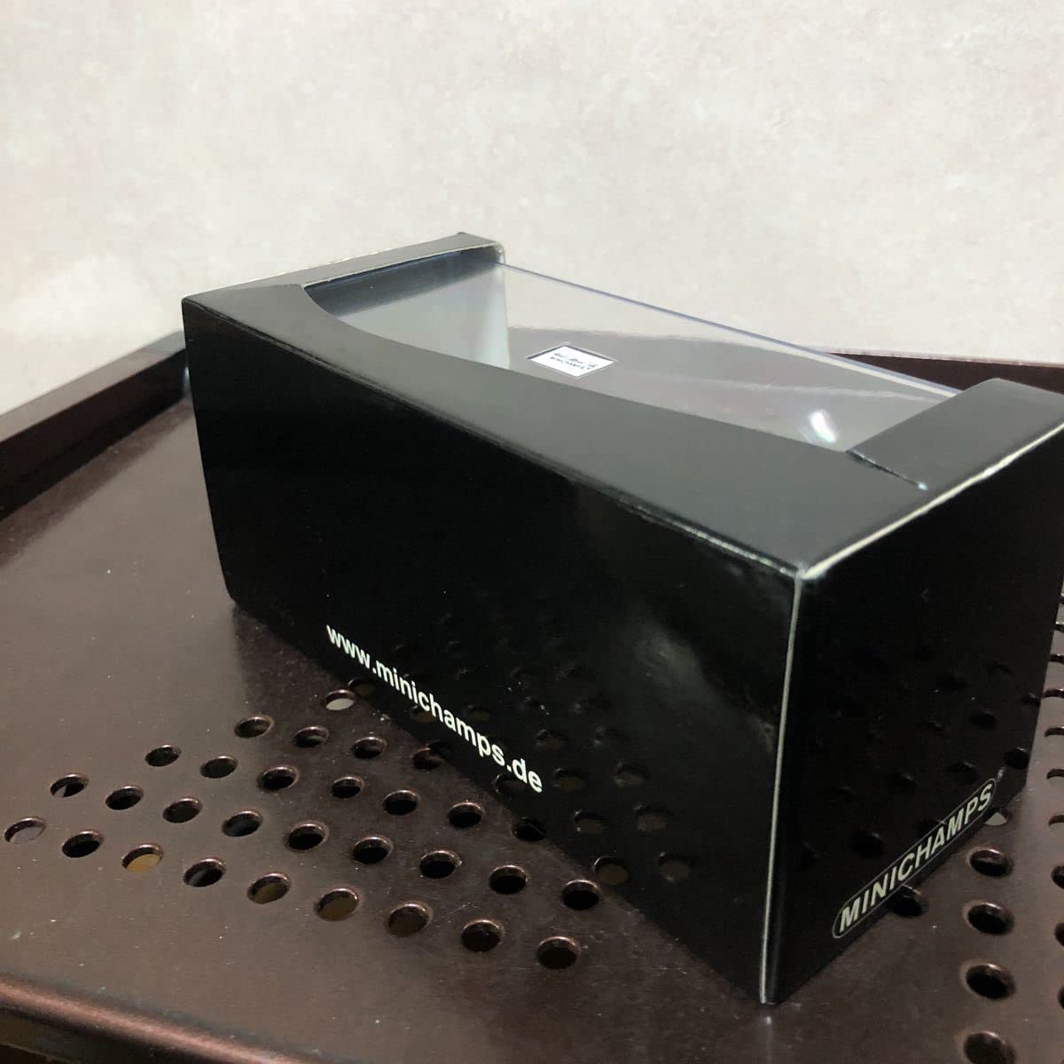 Amazon | 220 1/43 ミニチャンプス Toyota Aygo 2005ミニカー アイゴ