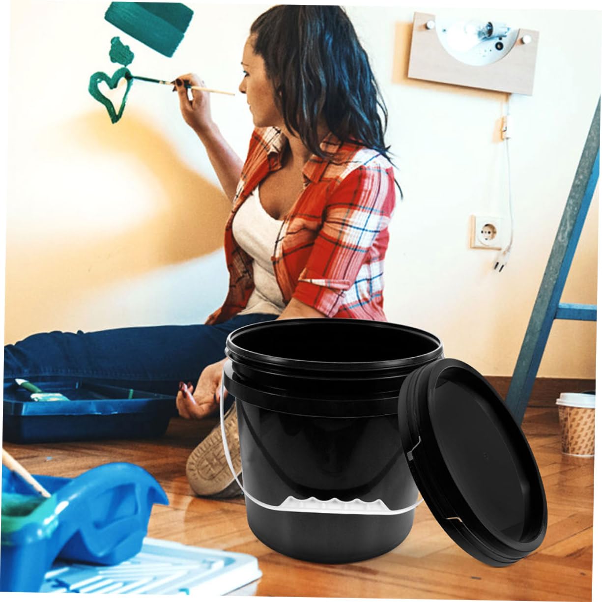 Cubo de Pintura Portátil de Plástico Negro 10l con Tapa | Recipiente Reutilizable, Prevención de Derrames, Uso DIY y Aplicaciones Variadas