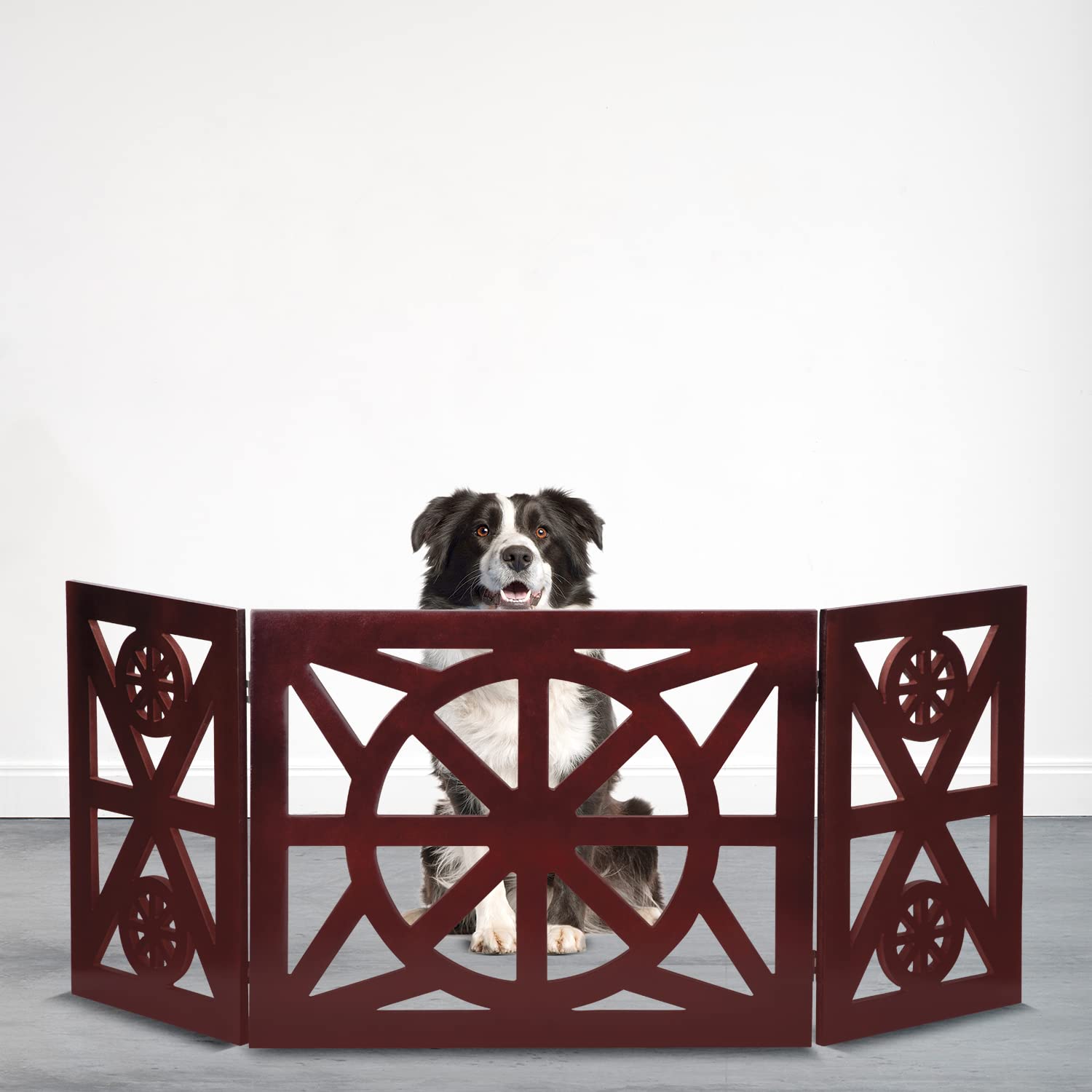 bundaloo freestanding dog gate expandable decorative wooden fence for small to medium pet dogs, barrier for stairs, doorways, & hallways (wagon wheel)