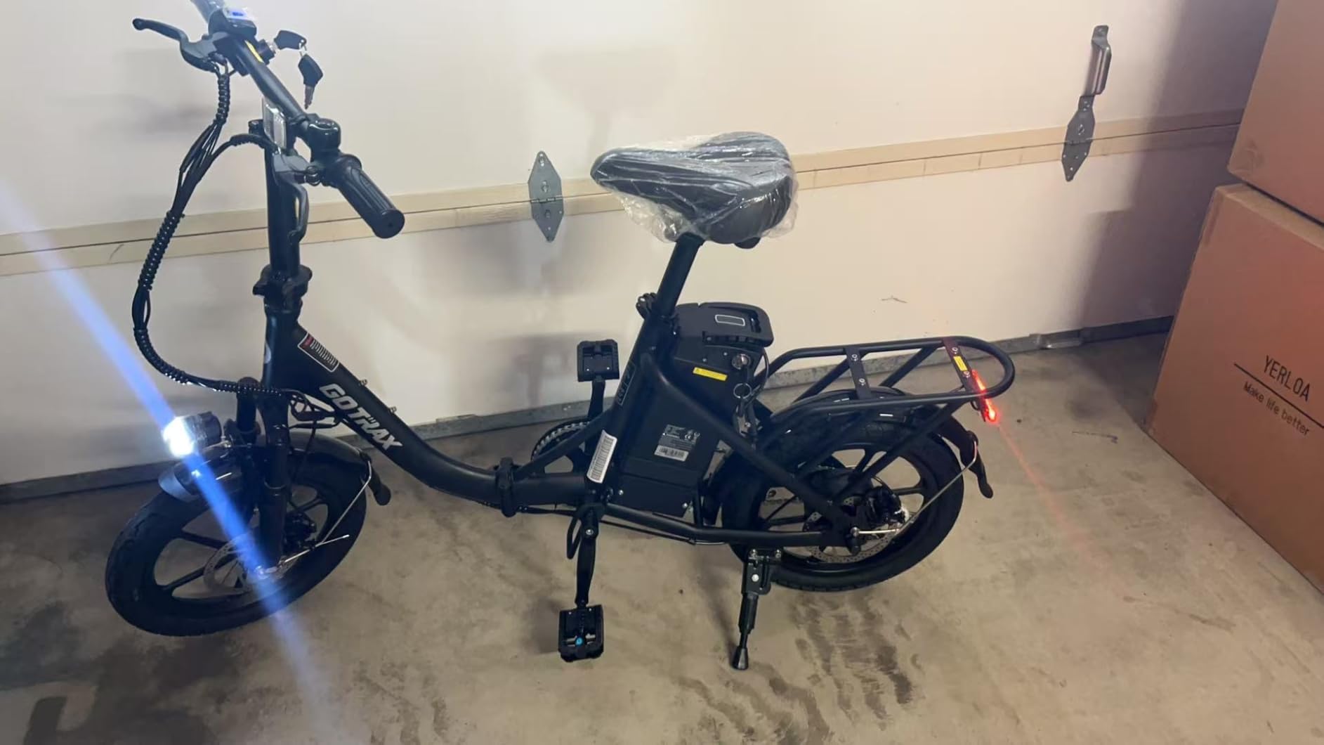 Gotrax 16" Folding Electric Bike, Max 28Miles Range(Pedal-Assist) & Speed 15.5Mph Power by Peak 500W, E-Bike with Removable Battery, Suspension & Adjustable Size, Commuter Bicycle for Adults/Teens photo review