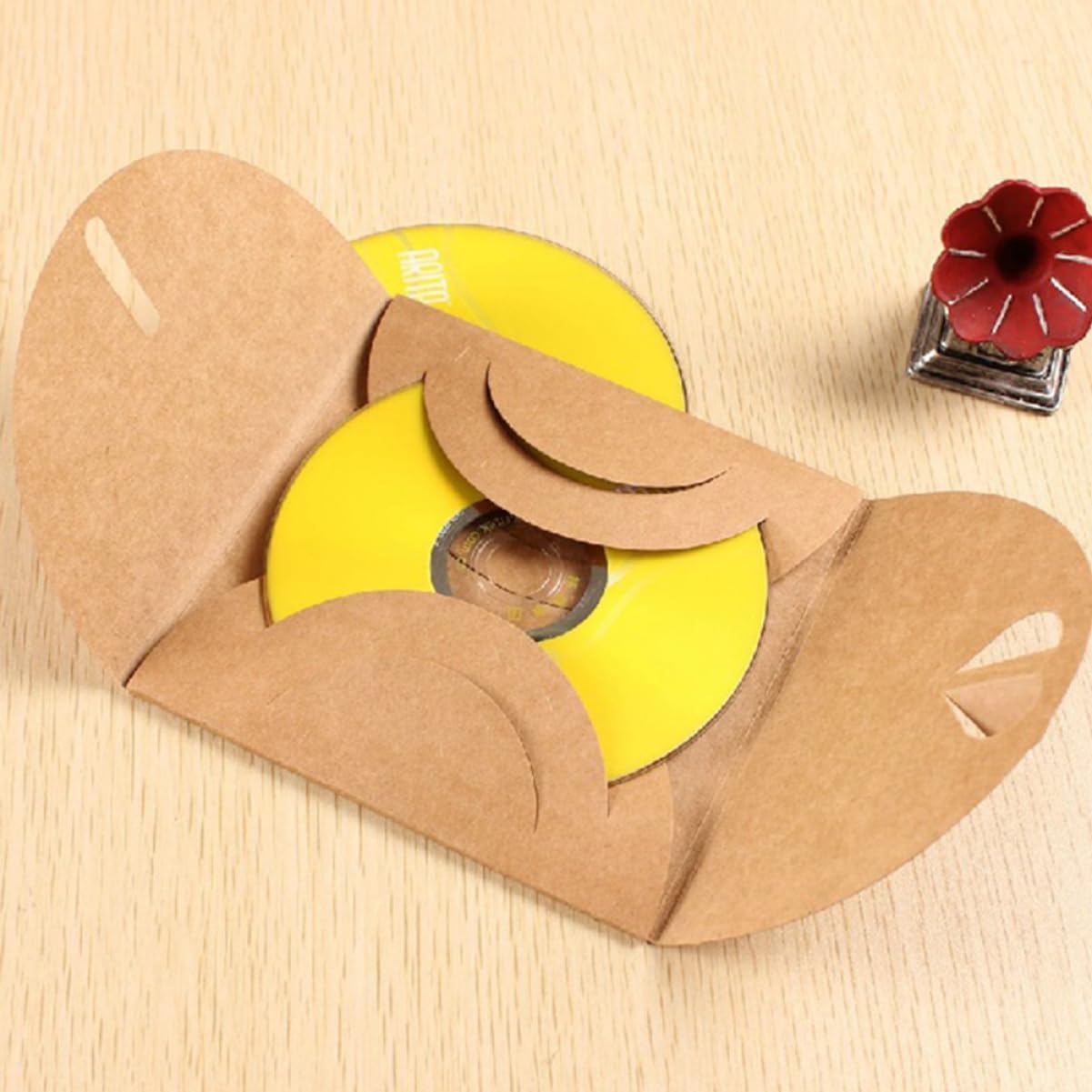Buste Custodia CD Dvd in Carta Kraft 50 Pezzi per Archiviazione | Protezione Anti-graffio, per Cinema e Casa, Organizzazione Ordinata dei Dischi