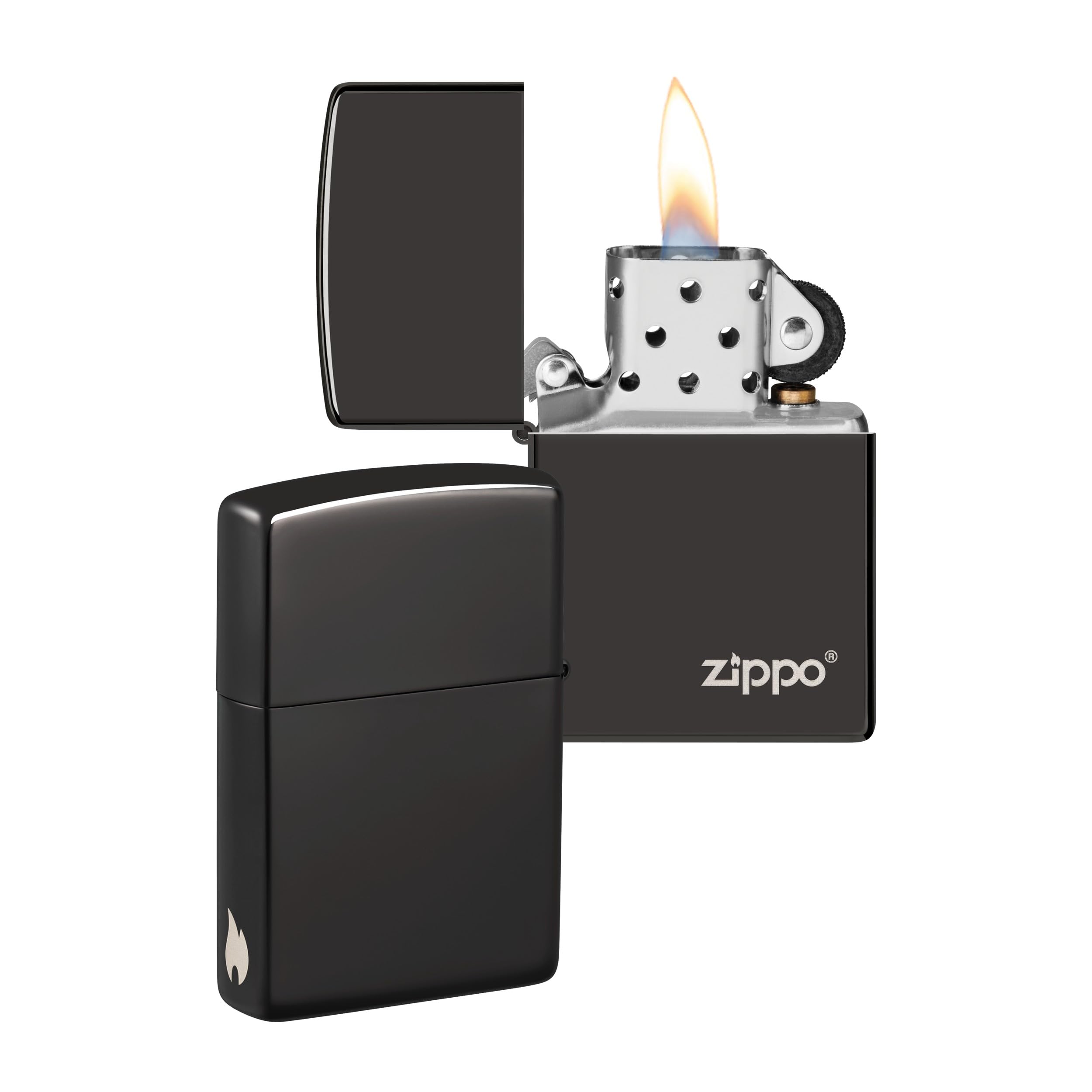 Zippo Sturmfeuerzeug - High Polish Black mit Logo & seitlicher Flammengravur - Nachfüllbar - Wiederverwendbar - Windfestes Design - Made in USA - Amazon Exclusive