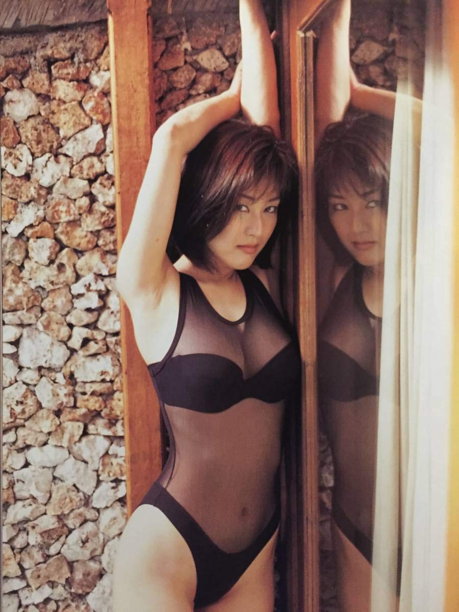 山田誉子エロ Amazon.co.jp: 古本 帯なし 写真集 ge lee 山田誉子 撮影:藪下修 C.C.ガールズ グラビアアイドル 女優 水着 巨乳 ヨガ  クリックポスト等