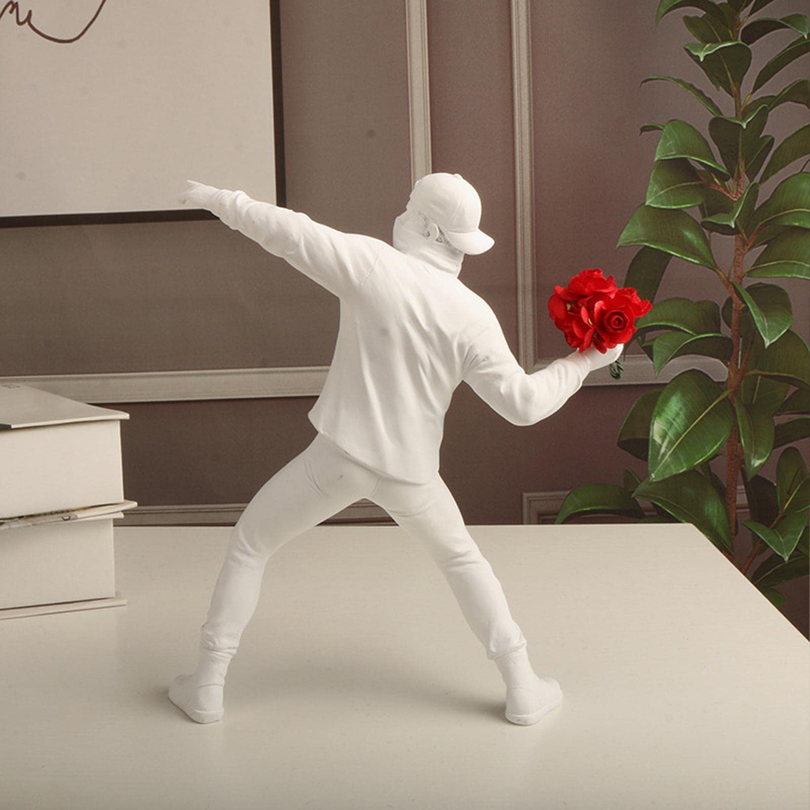 バンクシー　フィギア Amazon.co.jp: 樹脂のフィギュアイングランドストリートアート