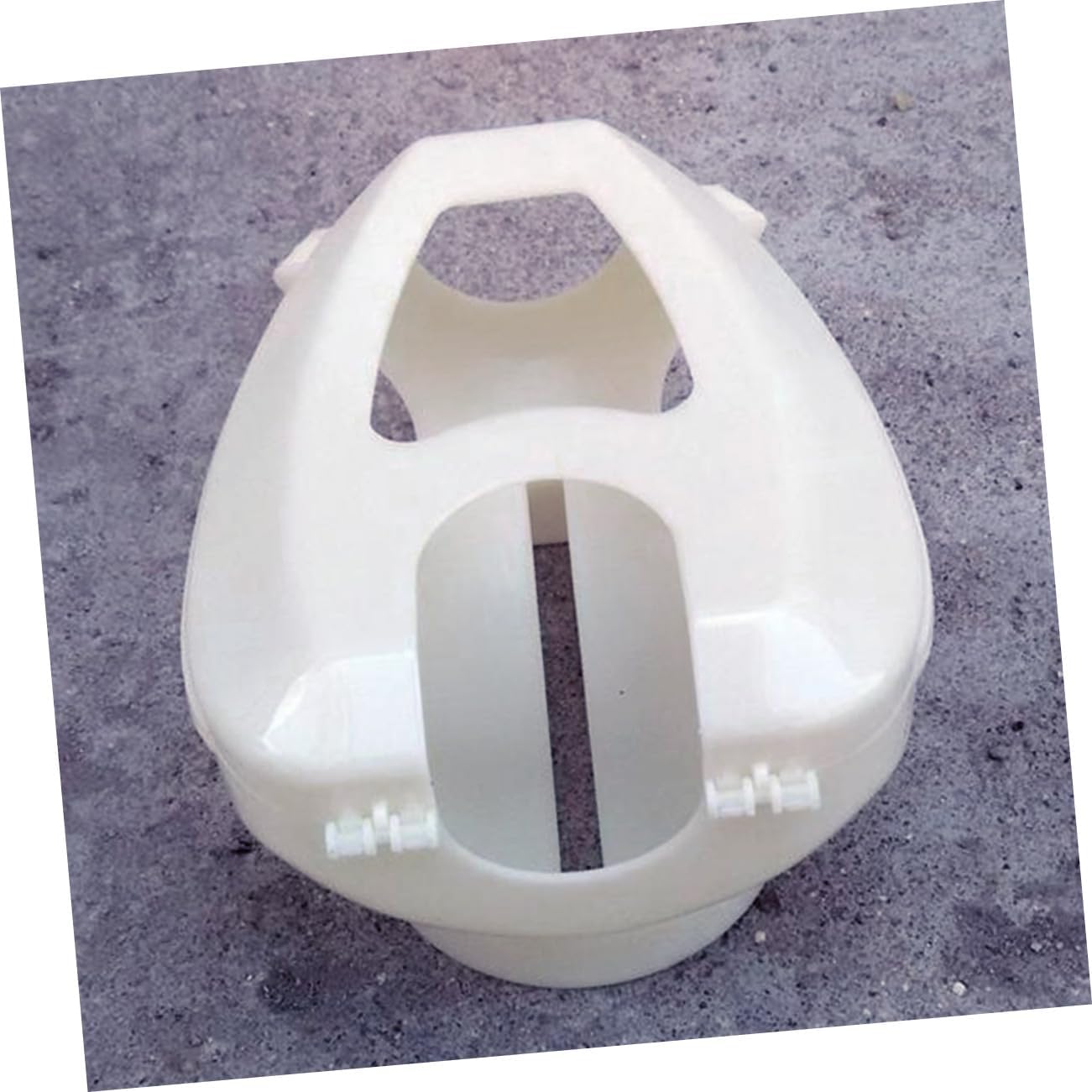 6Pcs Pigeon Injection Holders PP Bird Feeding and Medication Fixers with Hollow Design for Easy Pigeon Handling and Observation in Veterinary and Care
