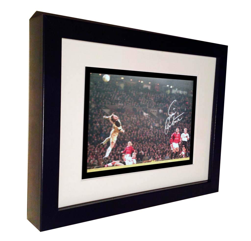 Kitbags & Lockers 'THE CHIP' Signed Eric Cantona Manchester United Autographed Photo Photograph Picture Frame