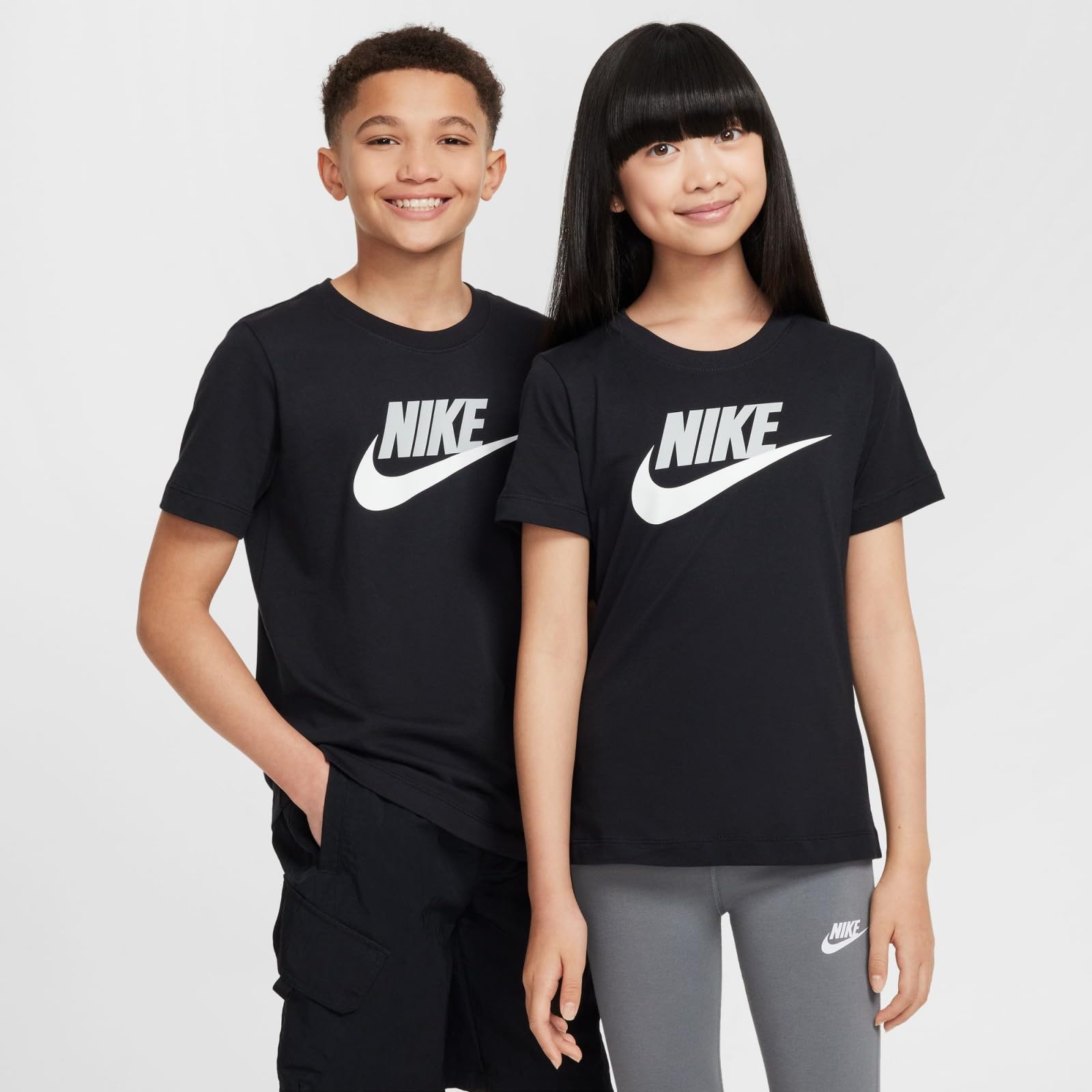Nike Mixte Enfant K NSW Tee Futura Hbr Shirt, Noir, 14-​15 Ans EU