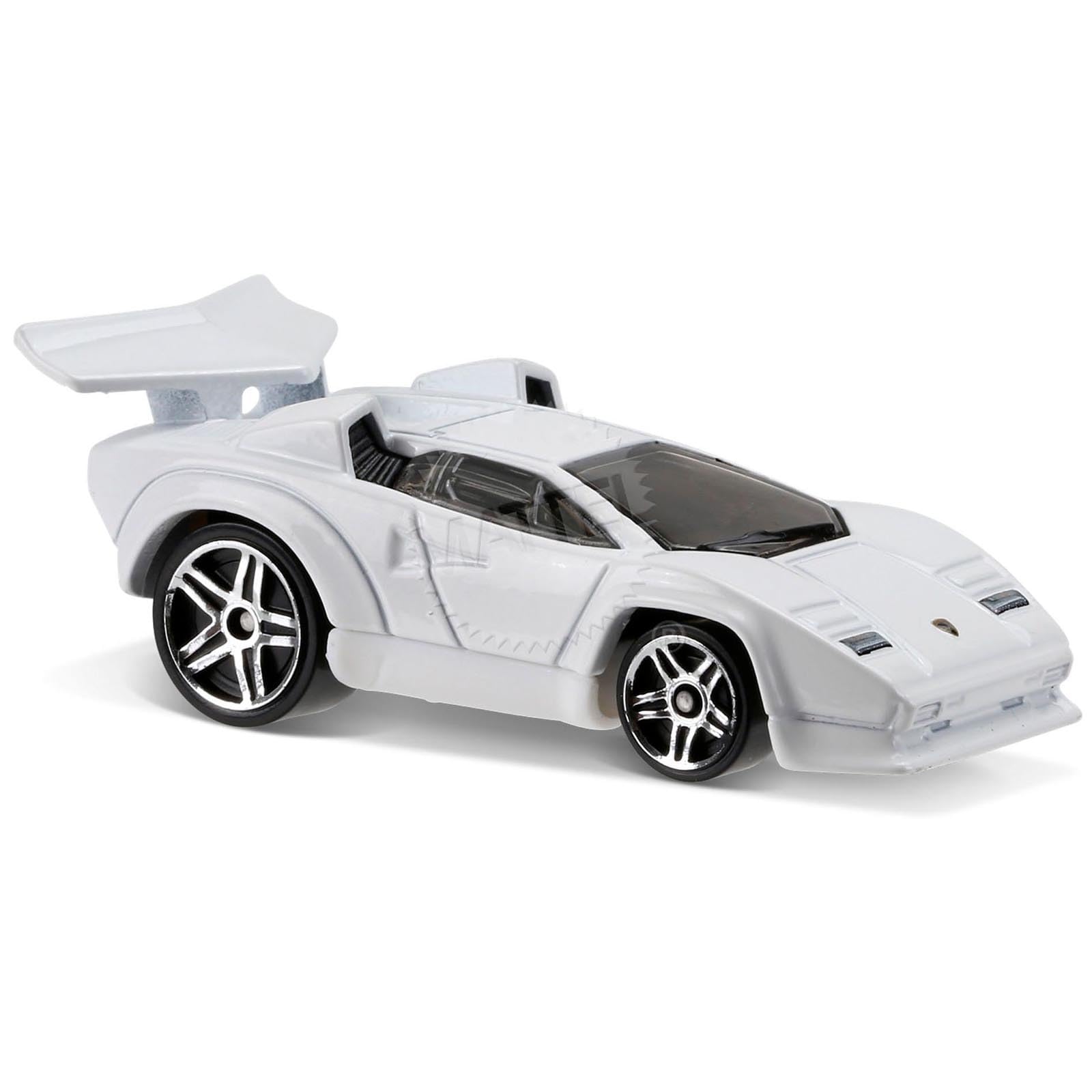 Amazon.com: Hot Wheels 2017 Tooned Lamborghini Countach 54/365
