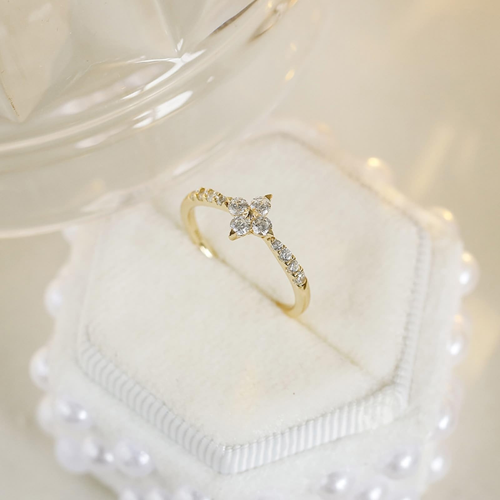 Fede nuziale in oro giallo Au 375/585/750 con moissanite, a forma di fiore