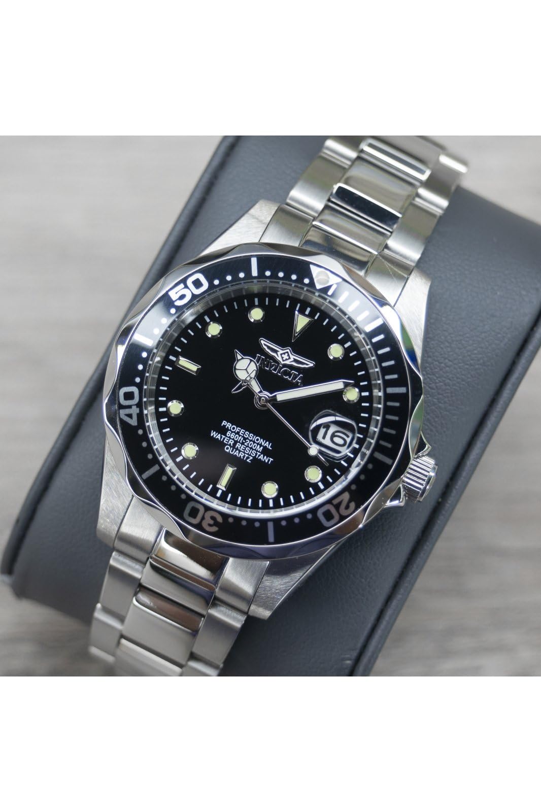 Invicta Pro Diver Reloj de cuarzo para hombre de acero inoxidable, 37 mm