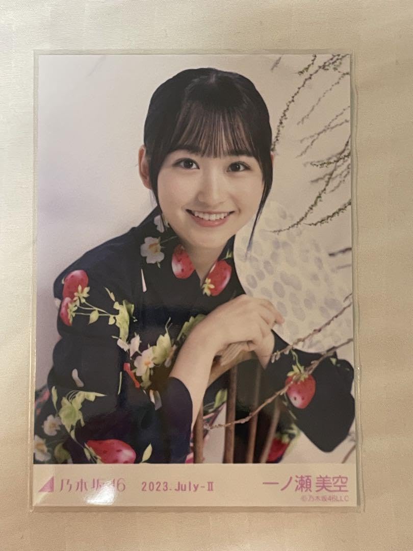 Amazon.co.jp: 乃木坂46 一ノ瀬 美空 浴衣寄り : ファッション