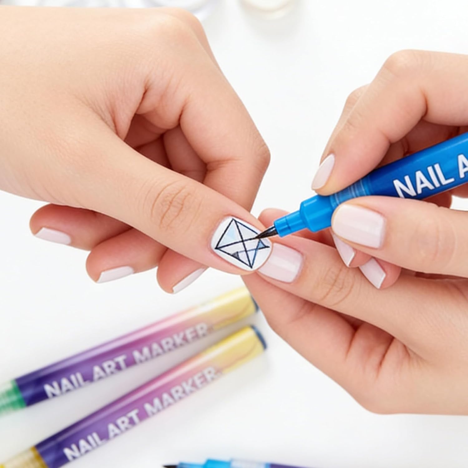 Nail Art Pens 12 Colors 0.5mm Nail Art Markers Set for Painting Nail Polish Pens Nail Polish Markers Nail Art Kit Tool for Nail Art Accessories DIY
