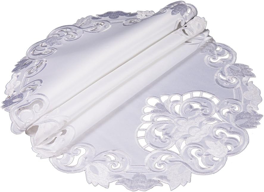 XD17101 Garden Trellis Embroidered Cutwork Round Placemats, 15-Inch Round, White, Set of 4